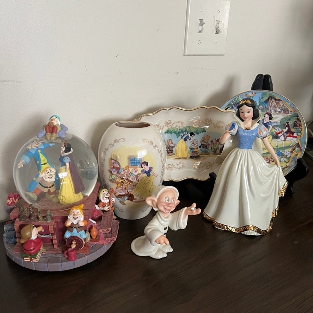 Lenox Disney - Picture 5 of 5